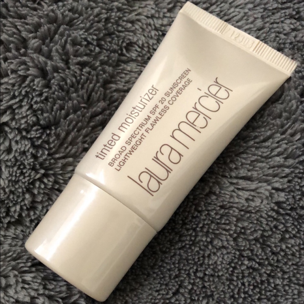 Laura mercier tinted moisturizer